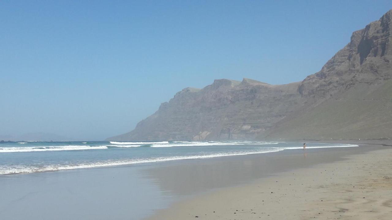 Casa Manrique Villa Famara Exterior photo
